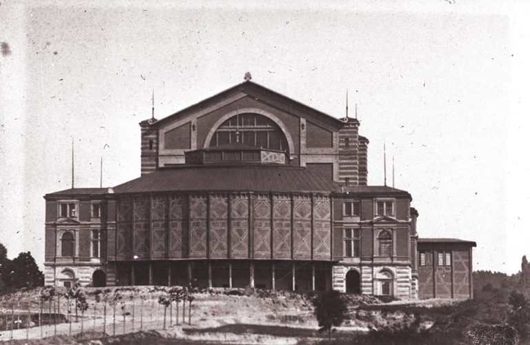 Foto Bayreuther Festspielhaus vor 1882 (ohne Königsbau) (c) RWA Nationalarchiv Bayreuth