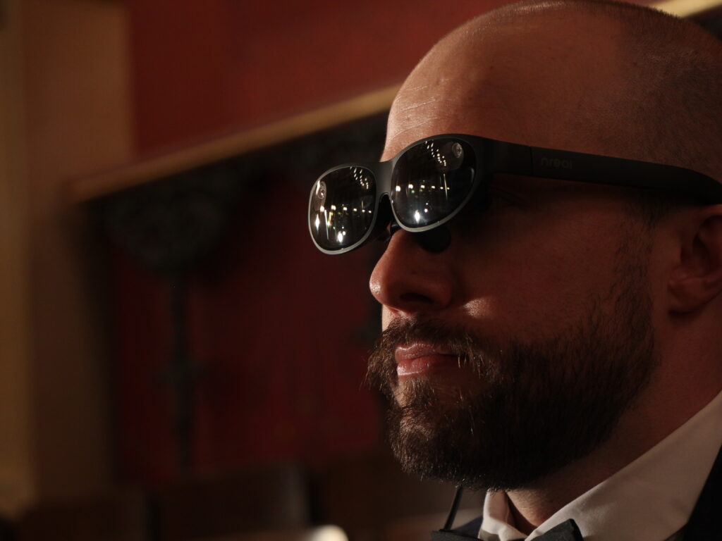 Die Bayreuther Festspiele GmbH sucht für die Saison 2025 ab 15.06.2025 bis zum 29.08.2025 für die Produktion „Parsifal“ von Jay Scheib, in der Augmented Reality (AR) Brillen eingesetzt werden, AR-Personal (m/w/d) in Vollzeit und Teilzeit.