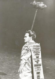 Marcel Cordes als Donner. Der Ring des Nibelungen (Inszenierung von Wolfgang Wagner 1960 – 1964)
