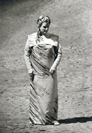 <b>Jutta Meyfarth als Freia</b>. Der Ring des Nibelungen (Inszenierung von Wolfgang Wagner 1960 – 1964)
