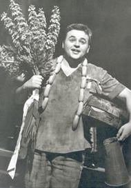 Erwin Wohlfahrt als David. Die Meistersinger von Nürnberg (Inszenierung von Wieland Wagner  1963 – 1964)
