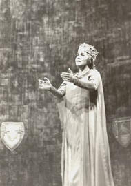 Leonie Rysanek als Elisabeth. Tannhäuser (Inszenierung von Wieland Wagner 1961 – 1967)
