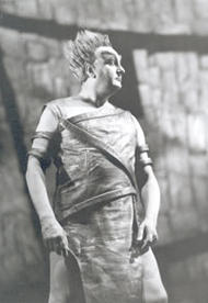 Wolfgang Windgassen als Loge. Der Ring des Nibelungen (Inszenierung von Wieland Wagner 1965 – 1969)
