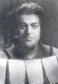 Tugomir Franc als Hermann, Landgraf von Thüringen. Tannhäuser (Inszenierung von Wieland Wagner 1961 – 1967)
