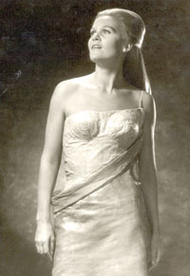 Anja Silja als Freia. Der Ring des Nibelungen (Inszenierung von Wieland Wagner 1965 – 1969)
