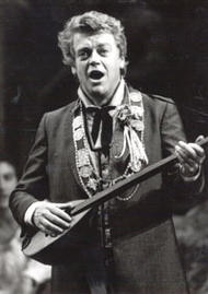 <b></noscript>Hermann Prey als Sixtus Beckmesser</b>. Die Meistersinger von Nürnberg (Inszenierung von Wolfgang Wagner  1981 – 1988)
