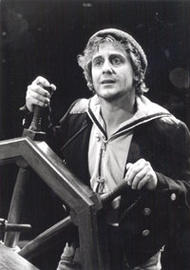 <b>Graham Clark als Steuermann</b>. Der Fliegende Holländer (Inszenierung von Harry Kupfer 1978 – 1985)
