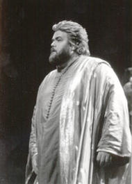 <b>Timothy Jenkins als Froh</b>. Der Ring des Nibelungen (Inszenierung von Peter Hall 1983 – 1986)
