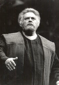 Hans Sotin als Gurnemanz. Parsifal (Inszenierung von Wolfgang Wagner 1989 – 2001)
