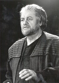 Manfred Schenk als Gurnemanz. Parsifal (Inszenierung von Wolfgang Wagner 1989 – 2001)
