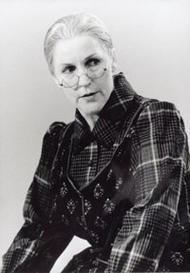 Hebe Dijkstra als Mary. Der Fliegende Holländer (Inszenierung von Dieter Dorn 1990 – 1999)
