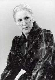 Hebe Dijkstra als Mary. Der Fliegende Holländer (Inszenierung von Dieter Dorn 1990 – 1999)
