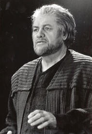 Manfred Schenk als Gurnemanz. Parsifal (Inszenierung von Wolfgang Wagner 1989 – 2001)
