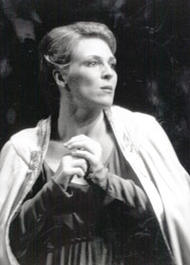 Tina Kiberg als Elisabeth. Tannhäuser (Inszenierung von Wolfgang Wagner 1985 – 1995)
