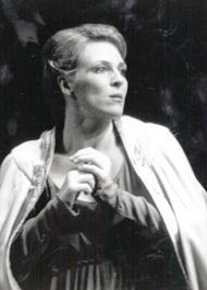 Tina Kiberg als Elisabeth. Tannhäuser (Inszenierung von Wolfgang Wagner 1985 – 1995)
