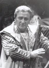 Eike Wilm Schulte als Wolfram von Eschenbach. Tannhäuser (Inszenierung von Wolfgang Wagner 1985 – 1995)
