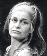 <b></noscript>Caroline Stein als Woglinde</b>. Der Ring des Nibelungen (Inszenierung von Jürgen Flimm 2000 – 2004)
