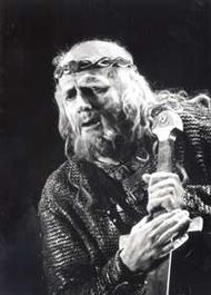 <b></noscript>Stephen West als König Heinrich</b>. Lohengrin (Inszenierung von Keith Warner 1999 - 2005)
