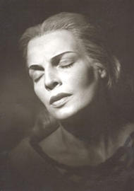  Gré Brouwenstijn als Sieglinde.  Der Ring des Nibelungen (Inszenierung von Wieland Wagner 1951 - 1958) 