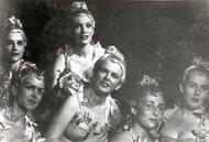  Blumenmädchen 51: Paula Brivkalne, Maria Lacorn, Hanna Ludwig, Elfriede Wild, Lore Wissmann und Erika Zimmermann. Parsifal (Inszenierung von Wieland Wagner 1951 - 1973)