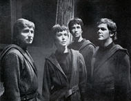  Knappen 1976: (v. l. n. r.) Heinz Zednik, Carol Richardson, Adelheid Krauss, Martin Egel. Parsifal (Inszenierung von Wolfgang Wagner 1975 - 1981) 
