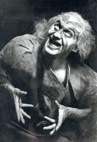  Paul Kuën als Mime.  Der Ring des Nibelungen (Inszenierung von Wieland Wagner 1951 - 1958)