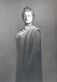 <b> Georgine von Milinkovic als Fricka. </b>Der Ring des Nibelungen (Inszenierung von Wieland Wagner 1951 - 1958)