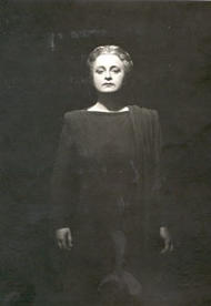 <b></noscript> Ruth Siewert als Fricka.</b> Der Ring des Nibelungen (Inszenierung von Wieland Wagner 1951 - 1958)