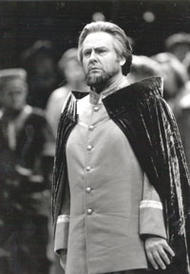 <b> Hans Sotin als Heinrich der Vogler.</b> Lohengrin (Inszenierung von Götz Friedrich 1979 - 1982)