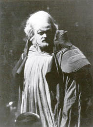 <b> Heikki Toivanen als Fasolt.</b> Der Ring des Nibelungen (Inszenierung von Patrice Chéreau 1976 - 1980)