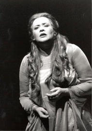 Violeta Urmana als Kundry. Parsifal (Inszenierung von Wolfgang Wagner 1989 – 2001)
