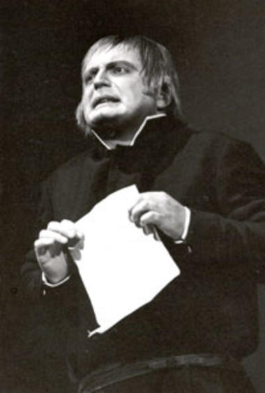  Klaus Hirte als Sixtus Beckmesser.  Die Meistersinger von Nürnberg (Inszenierung von Wolfgang Wagner 1968 - 1976)